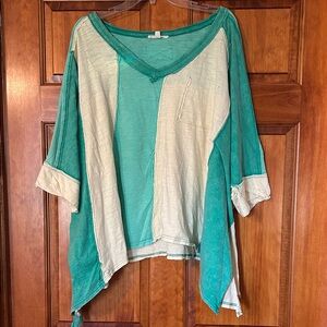 Oli & Hali Turquoise and Ivory Tunic Top